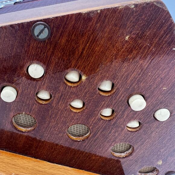 Vintage Musical Concertina Accordion Squeezebox Made in Italy - Picture 13 of 15